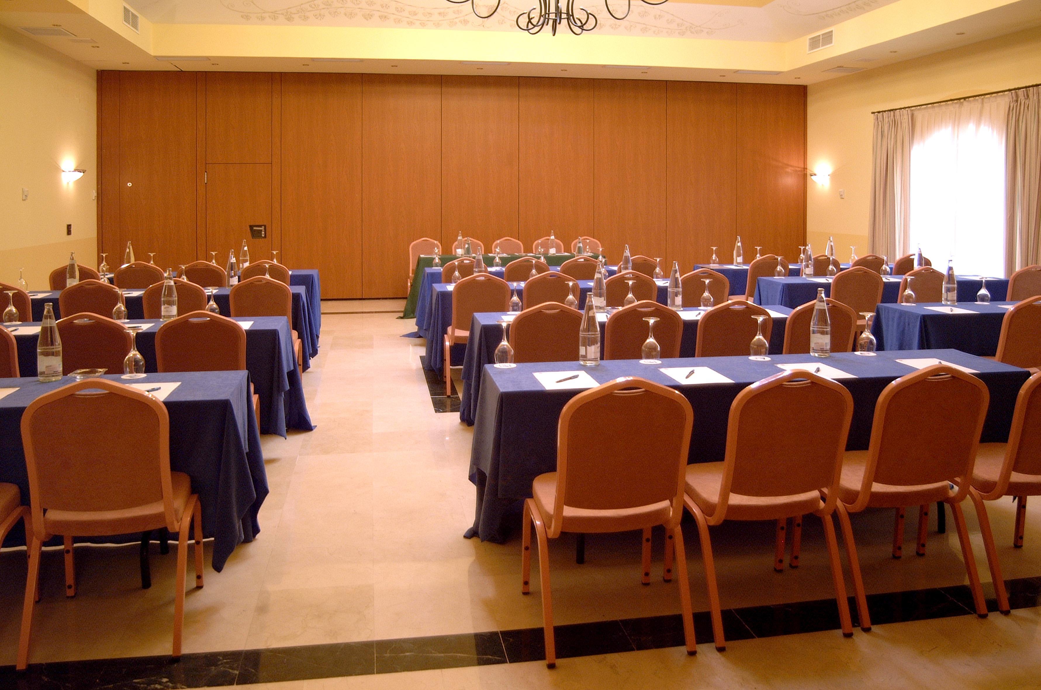 Hotel Fuente Las Piedras Cabra Ngoại thất bức ảnh