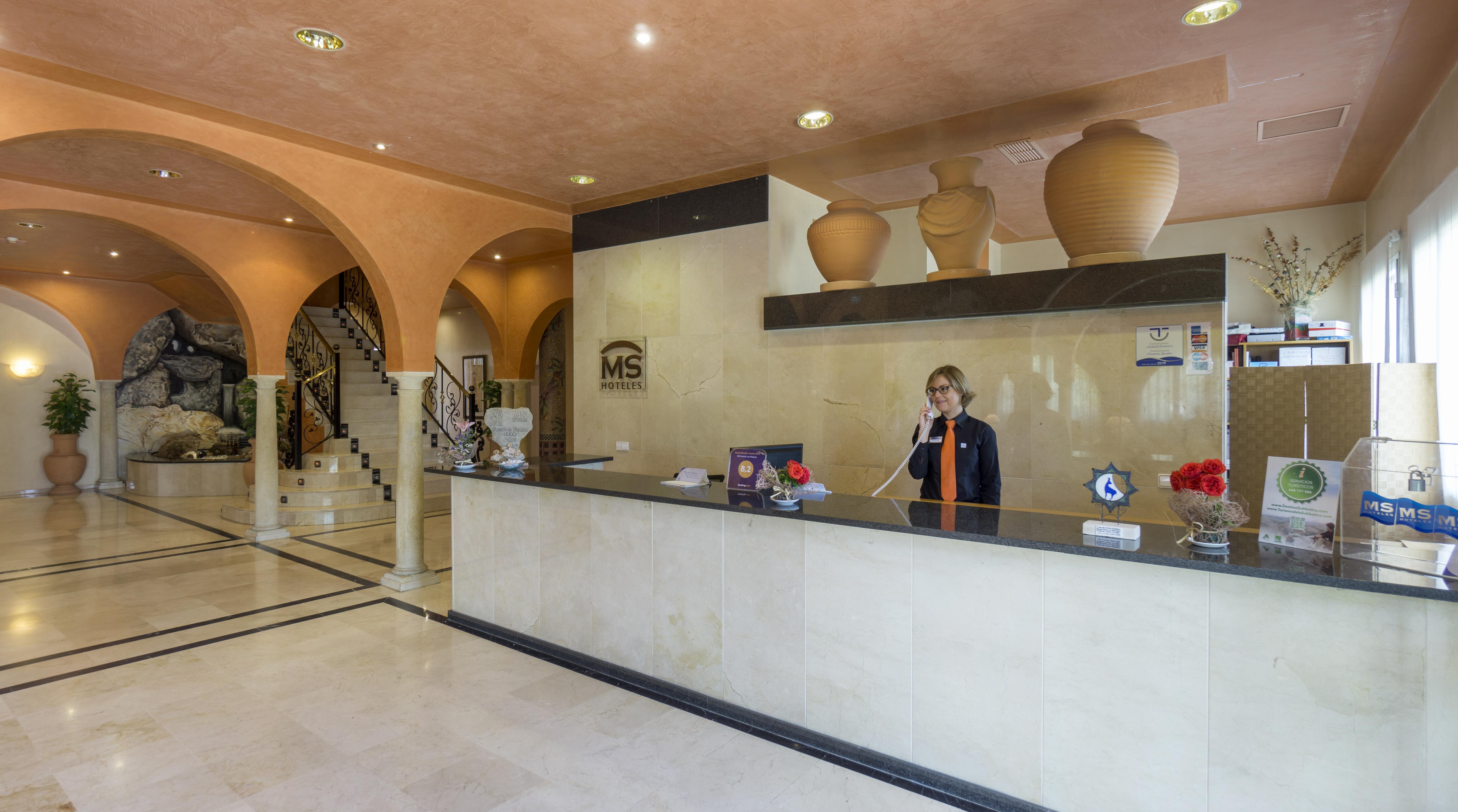 Hotel Fuente Las Piedras Cabra Ngoại thất bức ảnh