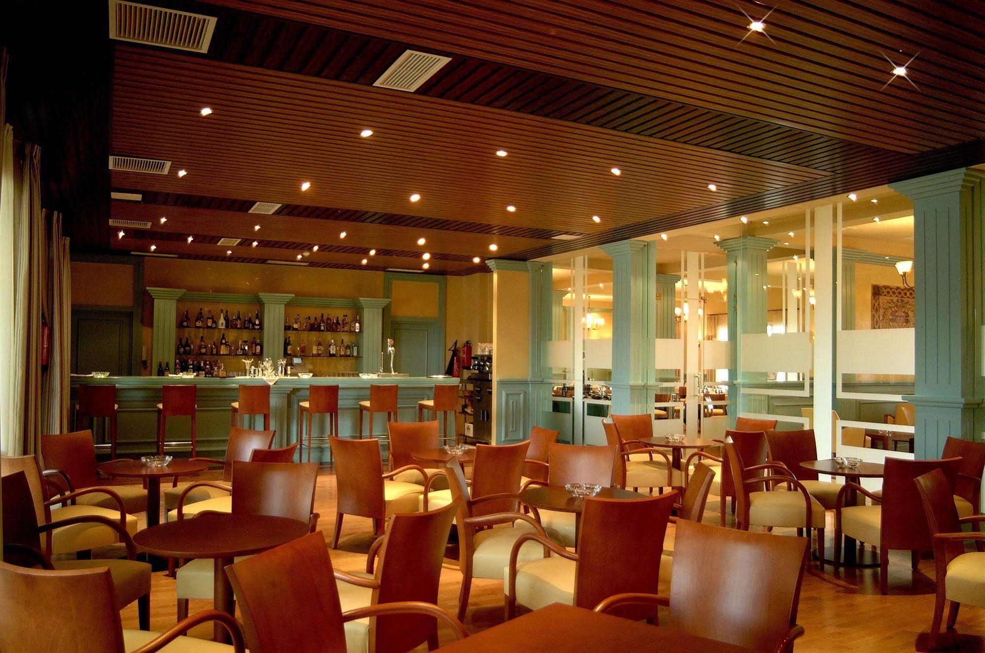 Hotel Fuente Las Piedras Cabra Ngoại thất bức ảnh