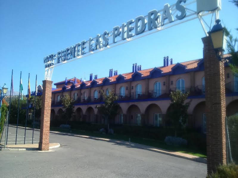 Hotel Fuente Las Piedras Cabra Ngoại thất bức ảnh