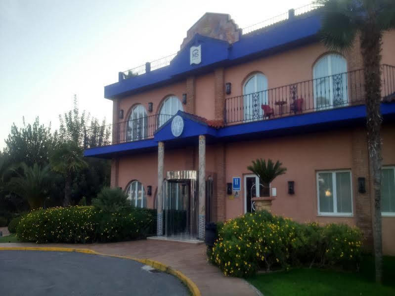 Hotel Fuente Las Piedras Cabra Ngoại thất bức ảnh