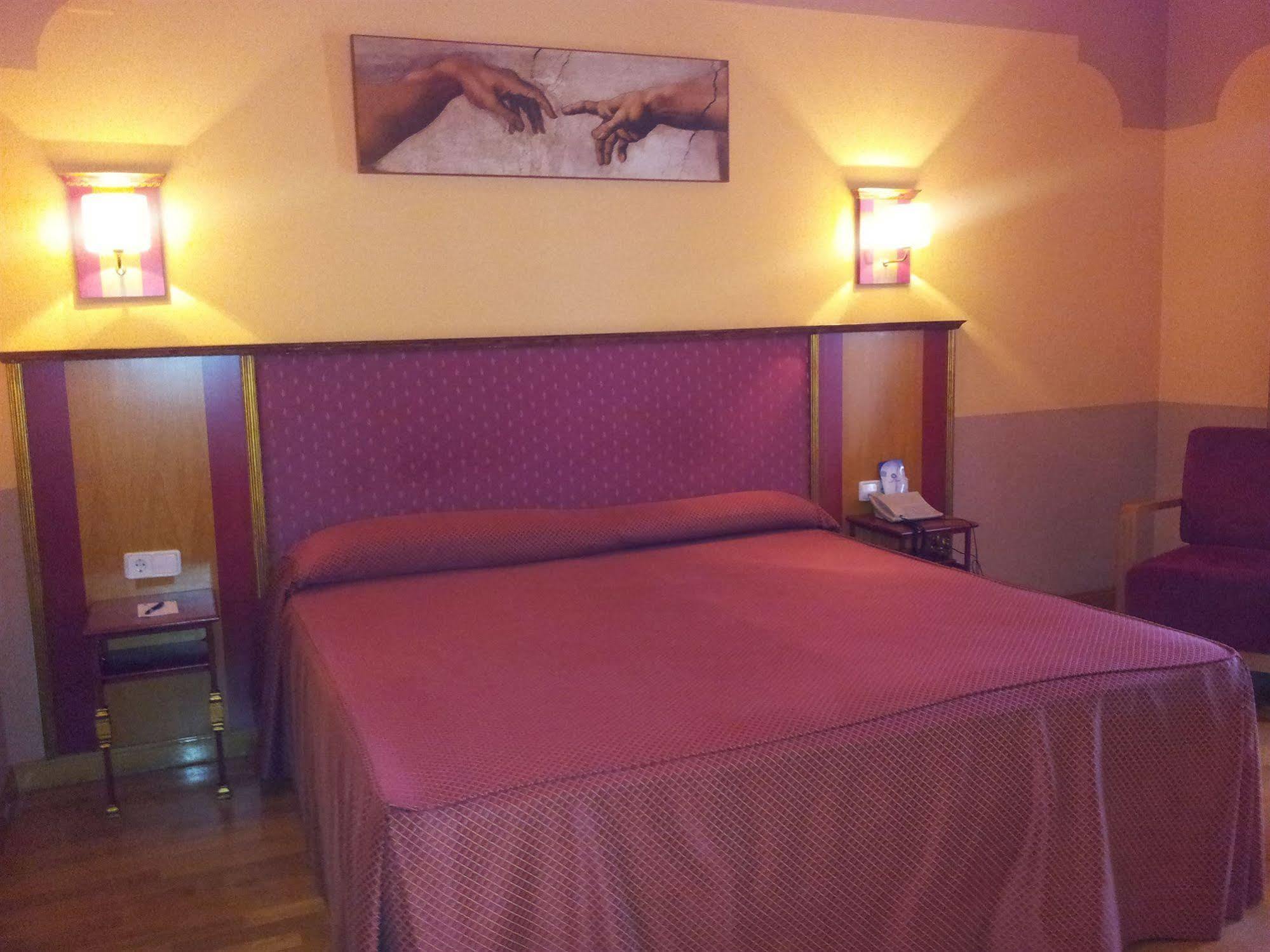 Hotel Fuente Las Piedras Cabra Ngoại thất bức ảnh